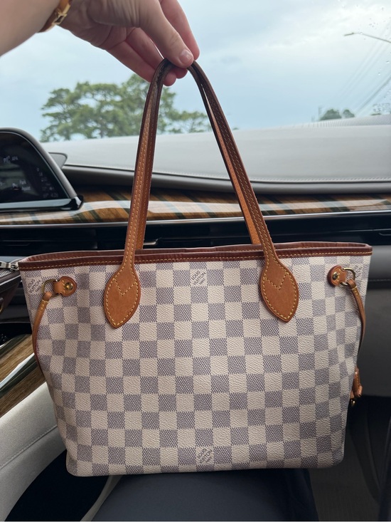 Louis Vuitton Handbags - Louis Vuitton Neverfull pm white damier
